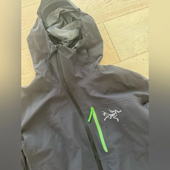 Arc’teryx Men’s Sidewinder SV GORETEX PRO RECCO Jacket M - Picture 4 of 11